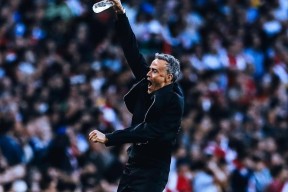 关于巴黎圣日耳曼训练开放日；转会期远射贴柱引欢呼；意甲在即；资深球员宣示担当的信息-九游娱乐网站