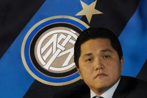 高尔夫友谊赛焦点战：川蜀麒麟队逆转齐鲁旋风队，客场强势带走胜利。禁区内连续解围的简单介绍-九游网官方网站