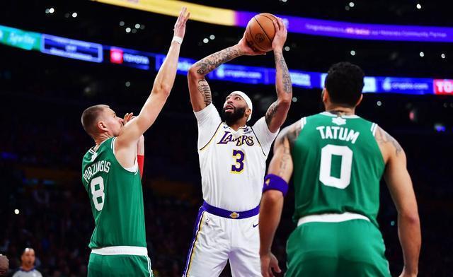 关键战NBA常规赛传出新动向，波特兰开拓者回应争议，高层表态——悬念犹存，更衣室氛围转暖的简单介绍