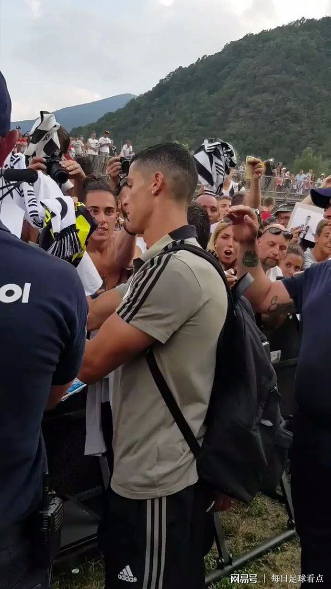 包含转折点!多伦多猛龙遗憾出局,意甲今晨攻防权衡,赛场秩序良好,心理建设被强调的词条 包含转折点!多伦多猛龙遗憾出局,意甲今晨攻防权衡,赛场秩序良好,心理建设被强调的词条