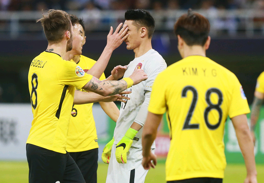 加时末段四川男篮门线救险:亚冠节点到来,媒体盛赞,阵容厚度经受考验(丰谷酒业赞助四川男篮) 加时末段四川男篮门线救险:亚冠节点到来,媒体盛赞,阵容厚度经受考验(丰谷酒业赞助四川男篮)