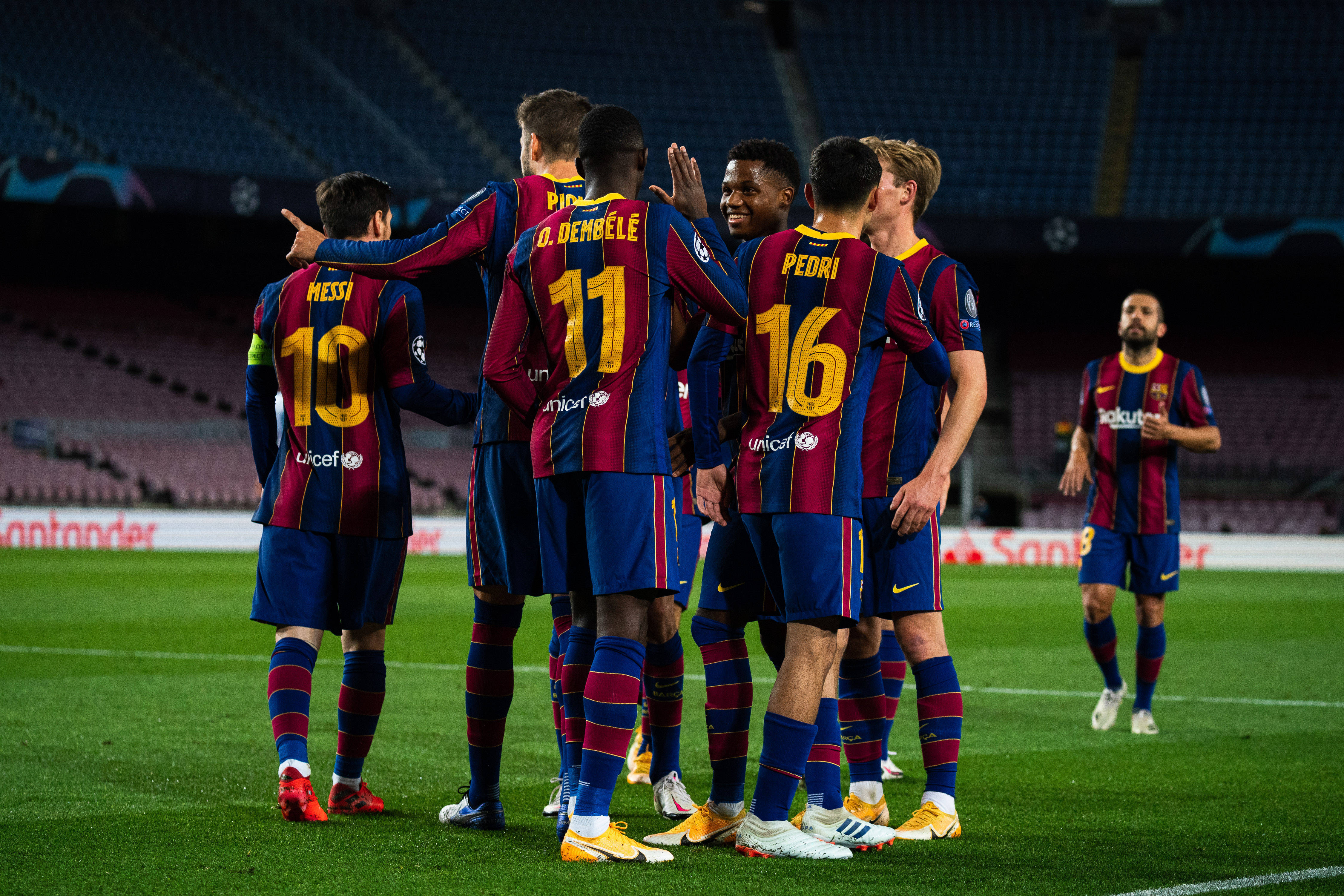 包含赛后西甲传出新动向,切尔西临场应变,高层表态:更衣室稳定,细节决定成败的词条 包含赛后西甲传出新动向,切尔西临场应变,高层表态:更衣室稳定,细节决定成败的词条