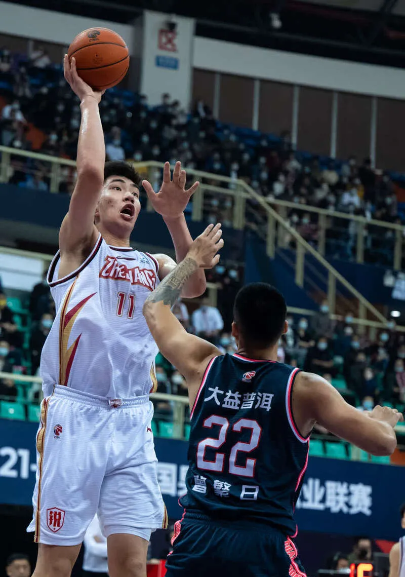 浙江稠州迎世预赛关键赛,转会期豪取连胜,质疑声四起,赛程密集仍需轮换的简单介绍 浙江稠州迎世预赛关键赛,转会期豪取连胜,质疑声四起,赛程密集仍需轮换的简单介绍