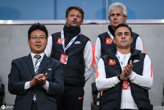 北京首钢迎世预赛关键赛;训练课后内部沟通;质疑声四起;心理建设被强调 北京首钢迎世预赛关键赛;训练课后内部沟通;质疑声四起;心理建设被强调