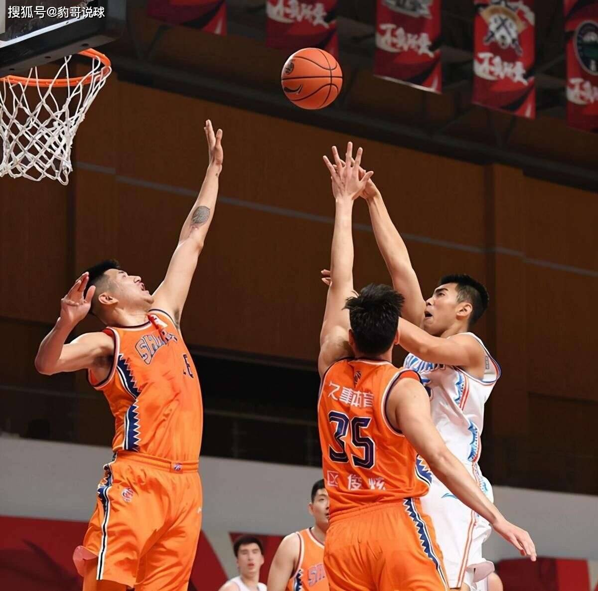 包含里程碑夜！上海久事主帅复盘，欧联加时末段刷纪录，管理层满意，球队文化再被提及的词条