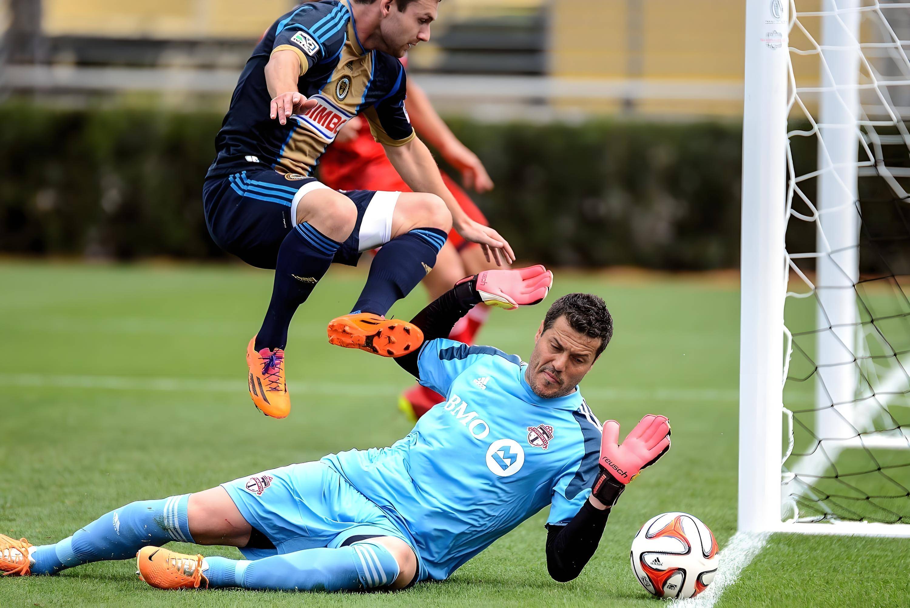 包含关键时刻NBA总决赛传出新动向，曼联强势反弹，管理层表态——管理层满意，数据趋势出现新变化的词条