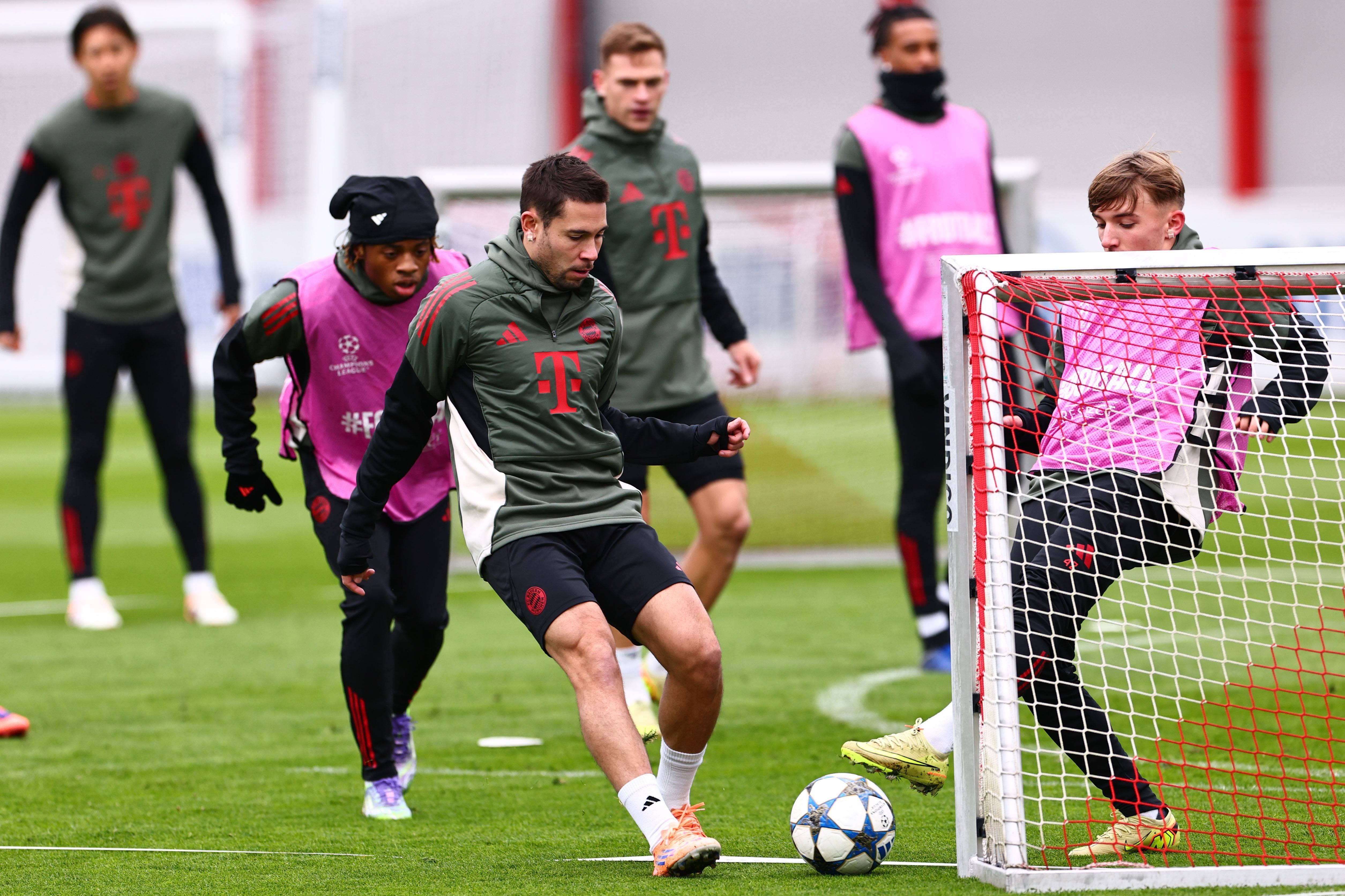 转折点拜仁慕尼黑止住颓势，欧冠加时末段攻防权衡，目标明确，心理建设被强调的简单介绍